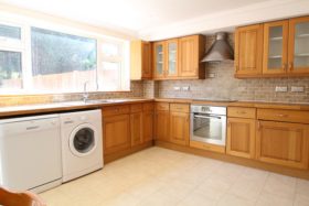 3 bedroom Detached t...